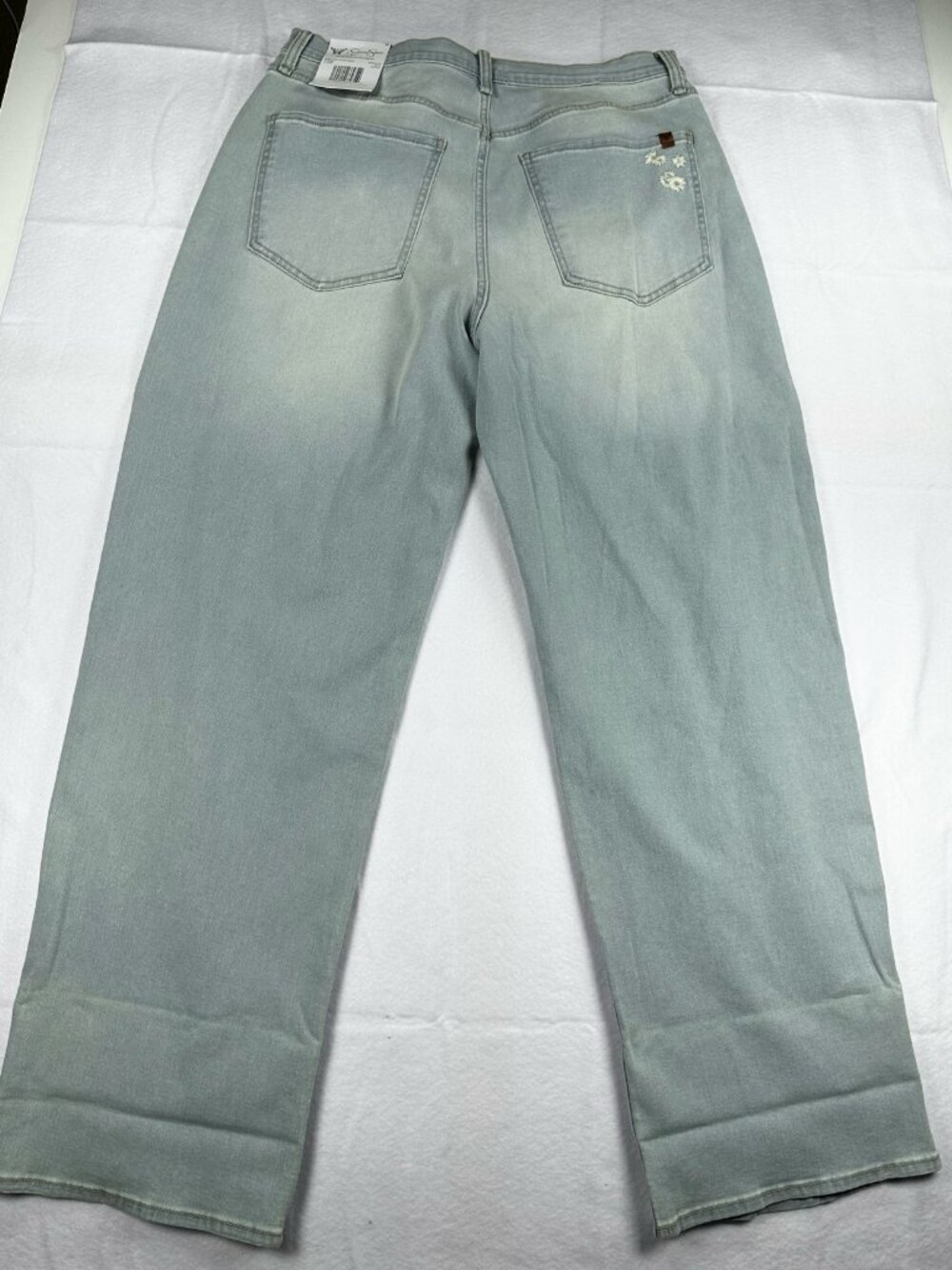 Jessica Simpson Women's 12 Light Blue Denim Jeans Wide-Leg Floral Embroidered - Picture 3 of 16